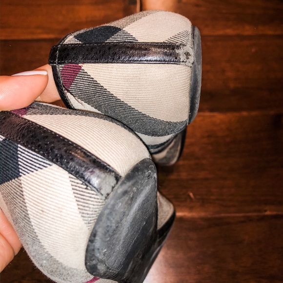 Burberry classic flats - Picture 3 of 4